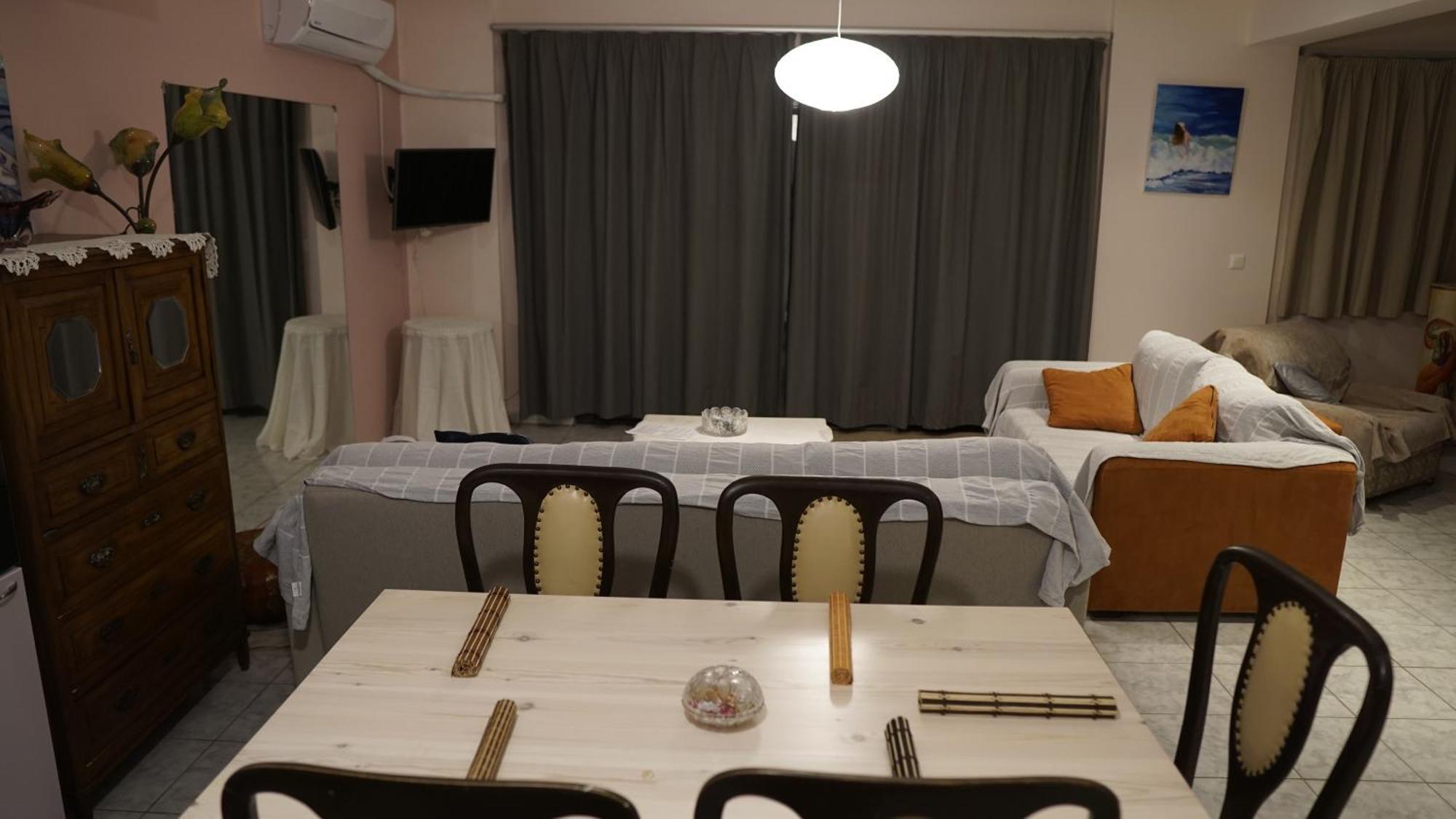 Romanos Patras Studio Eksteriør billede